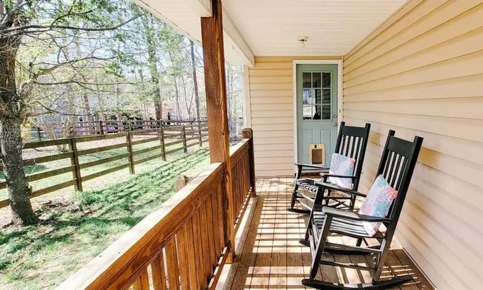 Westport House | Cheerful Ranch Home - 5 minutes from Lake Norman