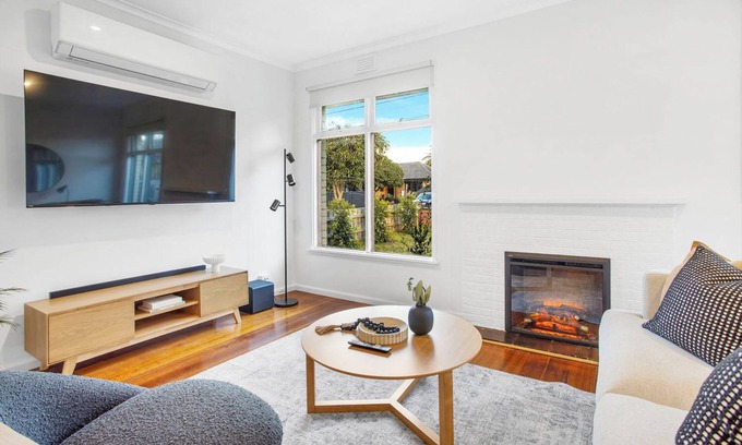 Cheltenham House | Cheltenham Charm