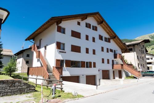 Celerina-Schlarigna Apartment | Chesa La Giunfra - Celerina