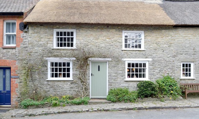 Puncknowle House | Chestnut Cottage
