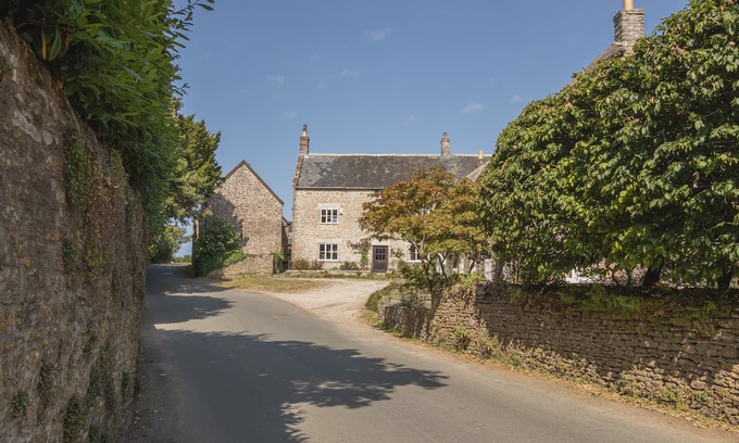 Puncknowle Cottage | Chestnut Cottage, PUNCKNOWLE