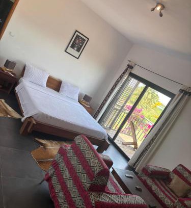 St. Louis Villa | Chez Diarra