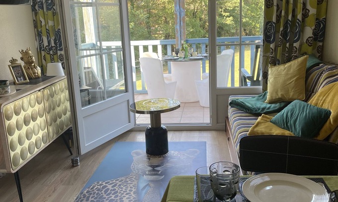 Argentat Apartment | Chez Dom: a setting between Dordogne and swimming pool