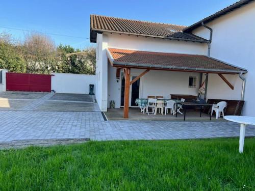 Jons House | Chez Mamie à l'écurie !