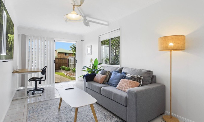 Yaroomba Apartment | Chic 1-Bed Yaroomba Flat Steps from the Beach