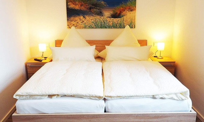 Borkum Apartment | Chic 1 BR on Borkum