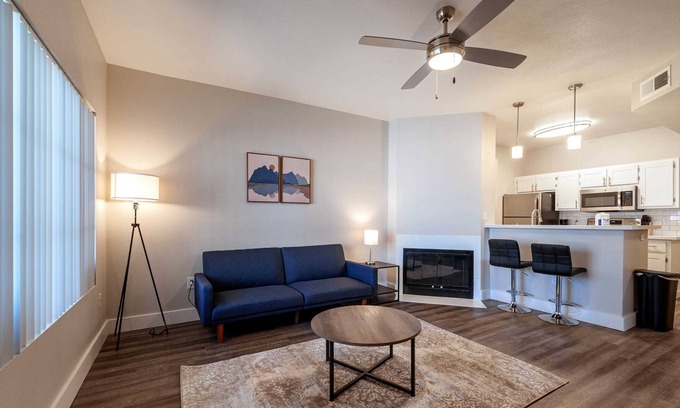 Greenbell Apartment | Chic 1BR Apartment at Lookout Mountain by Stay Gia