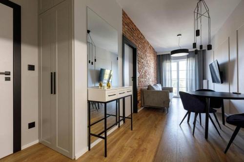 Stare Miasto Apartment | Chic Apartments - JP19