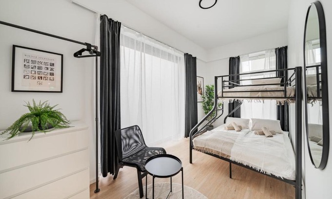 Landstrasse Hostel | Chic Central City Rooms by Home2