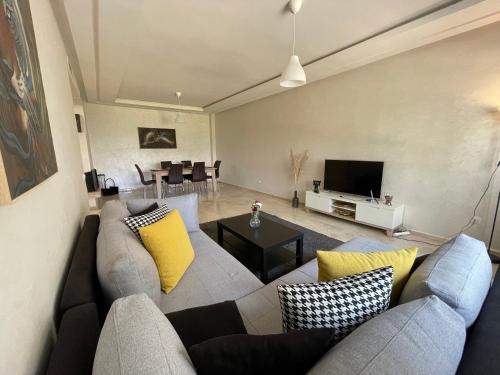 Nouaceur Apartment | Chic & cosy Flat Near Airport lockbox fast wifi