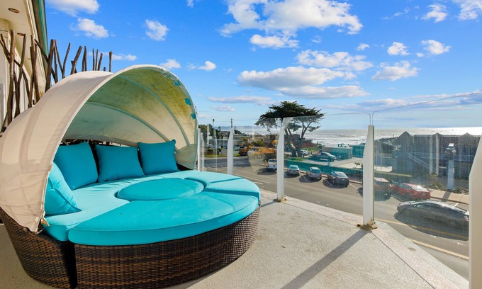 Cayucos Apartment | Chic, dog-friendly studio with balcony, full kitchen, & fireplace - great views