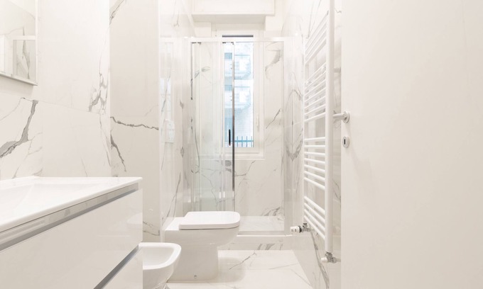 Milan Apartment | Chic & Glamour Home Milan with Wi-Fi & Self Check-in