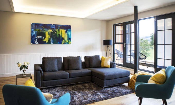 Cononley Apartment | Chic Hideaway - Gateway to the Yorkshire Dales
