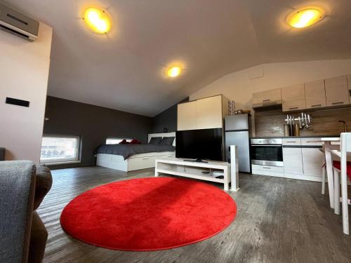 Bezigrad District Apartment | Chic Loft with Open Floor Plan