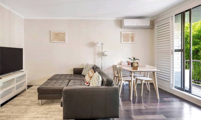 Surry Hills Apartment | Chic Surry Hills Style Balcony Abode
