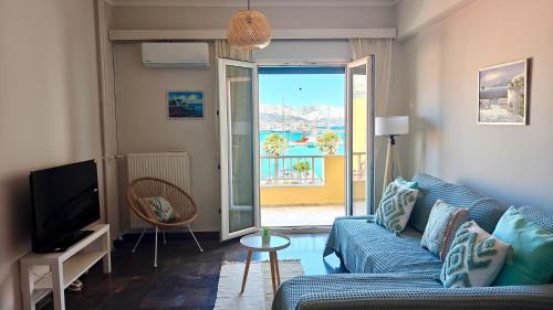 Chios Town Apartment | Chios Port Balcony Suite