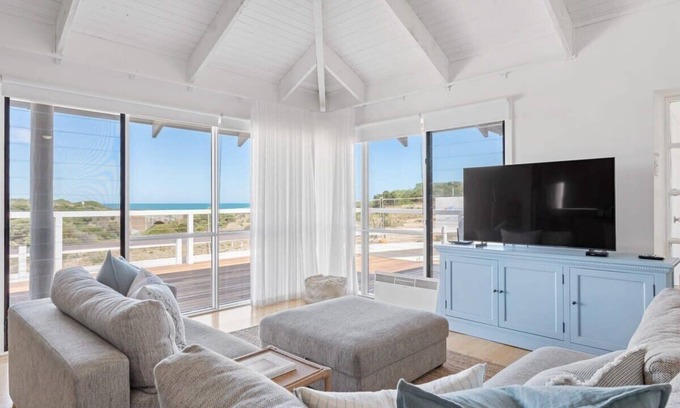 Hayborough House | Chiton Shack 8 New Rd, Chiton