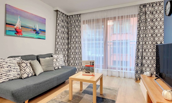 Old Town Apartment | Chmielna 63 | Gdańsk | Beautiful Studio | Smart TV
