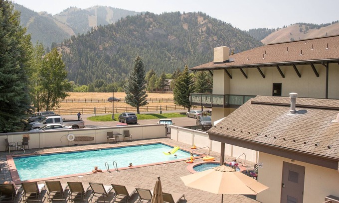 Ketchum Condo | Christophe Condo 609AB -With Year-round Outdoor Pool, Hot Tub, Bald Mt. Views