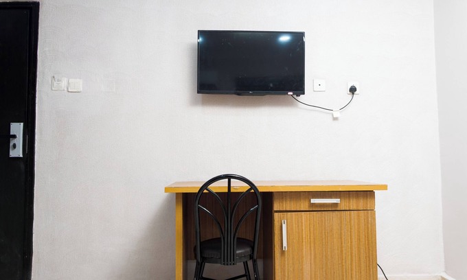 Somolu Hotel | Chrysoberyl hotel in awesome Lagos with AC