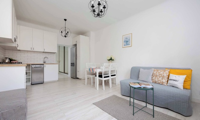 Praga Poludnie Apartment | Chrzanowskiego 7 Bright Apartment Pet Friendly