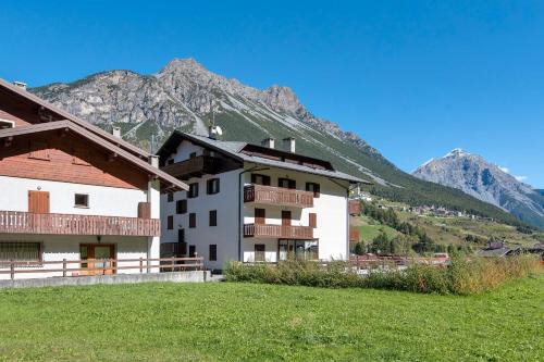 Isolaccia Apartment | Cima de' Piazzi Apartment 1