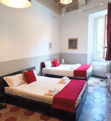 Roman Ghetto House | Cinque Scole Apartment
