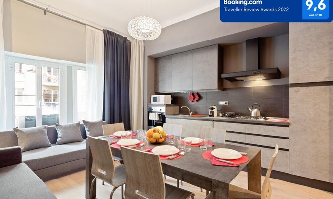 La Spezia Apartment | Cinque Terre The Promenade Apt - Two bathrooms