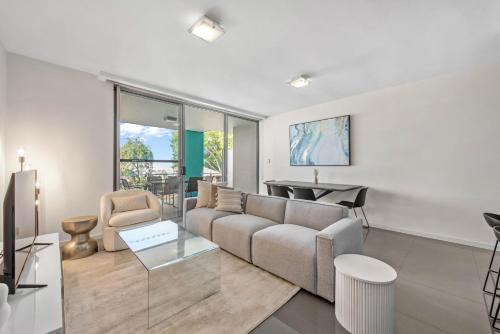 New Farm Apartment | Cirque Boutique Apartments - Hosted by Coastal Letting Co.