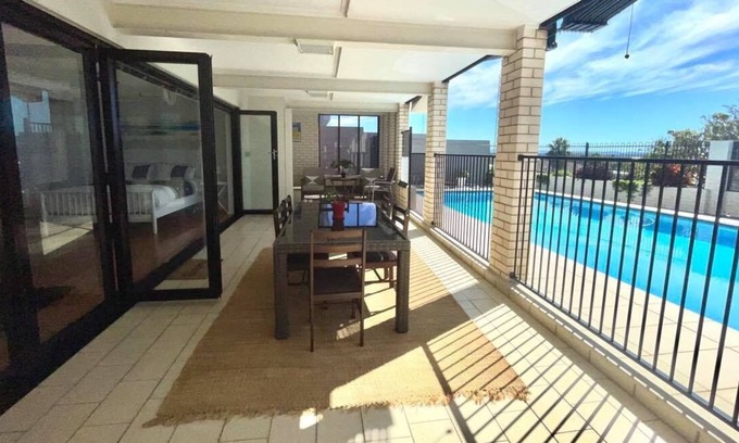 Port Macquarie Apartment | 'Citadel' studio, views, clean, cosy, and quiet.