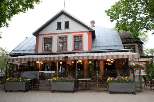 Sigulda Hotel | City Center Kaķis B&B
