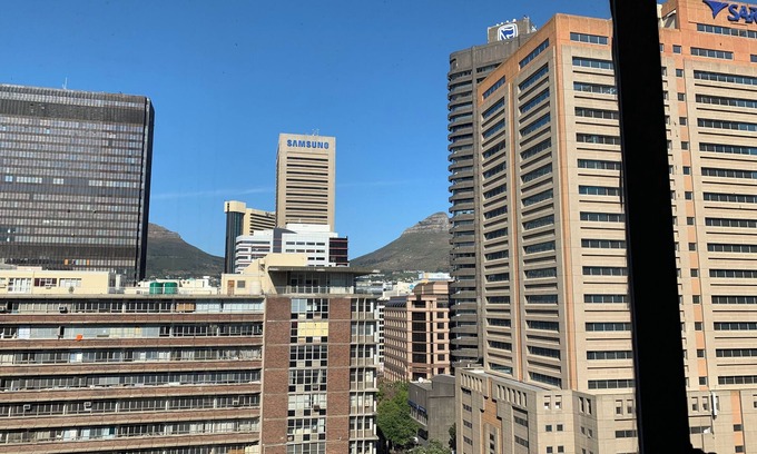 Cape Town City Centre Apartment | City Centre 1 Bedroom Apartment next to ICC with Wifi and AC