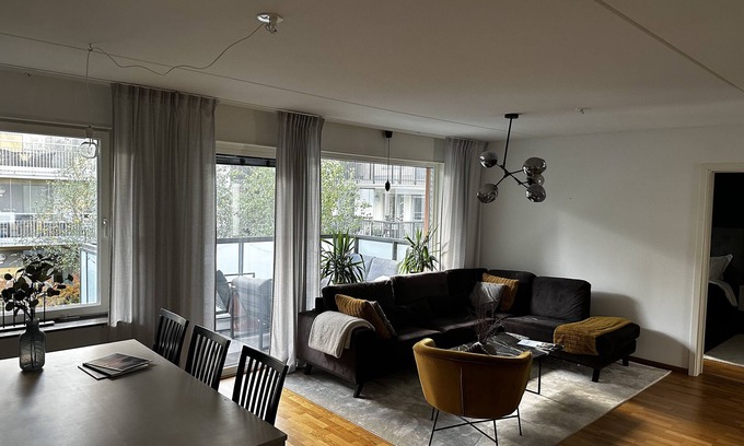Vasteras Apartment | City centre. Few minutes from lake,