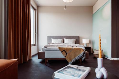 Kleinhuningen Hotel | City Pop 2Night Basel - Self check-in