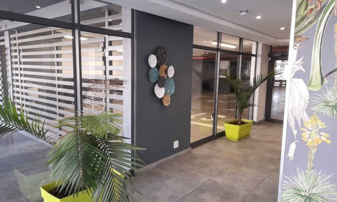 Cape Town City Centre Apartment | City Stay, 2 bed 2 bath, free parking and wifi