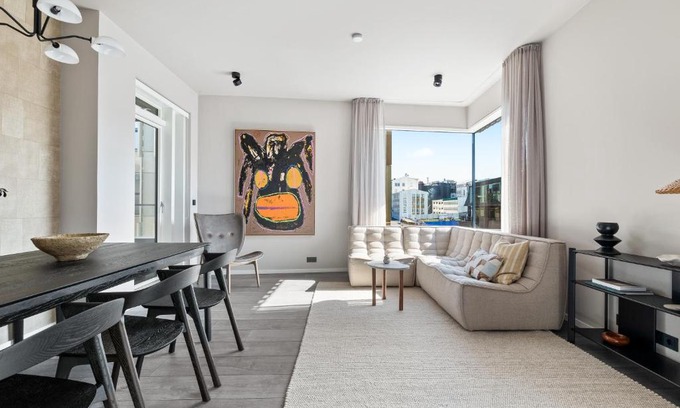 Downtown Apartment | City View Lux in the City Center with Free Parking