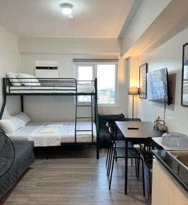 Guadalupe Apartment | City View Studio Near Fuente Osmeña With Netflix WiFi Pool - Symfoni Nichols Bossa Tower 2