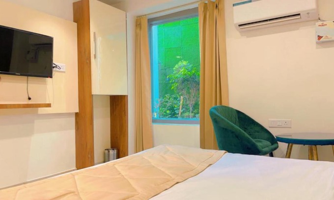 Amritsar Hotel | City View With Garden -5 Mins Walk From GOLDEN TEMPLE