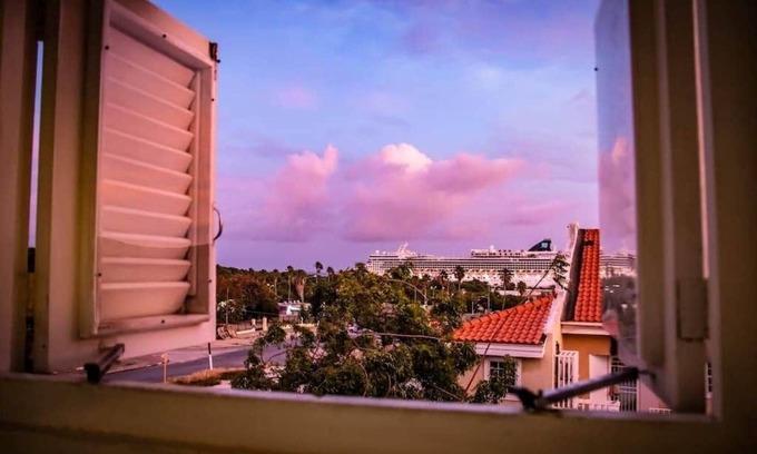 Colon Apartment | Citylife Apartments - Pool/Free Parking/in Willemstad. Apartment - H