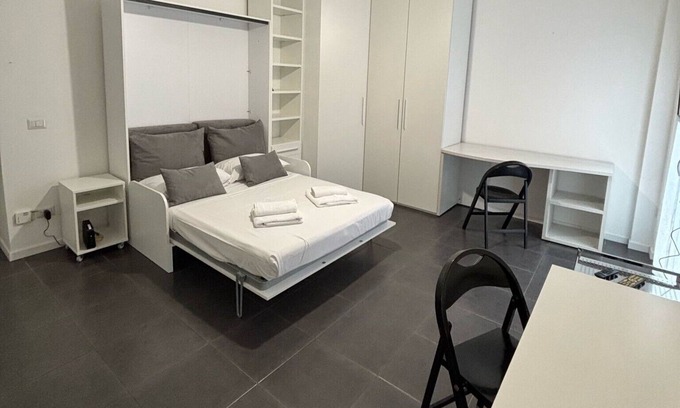 Fiera Apartment | Citylife Nest - One Bedroom Apartment, Sleeps 2