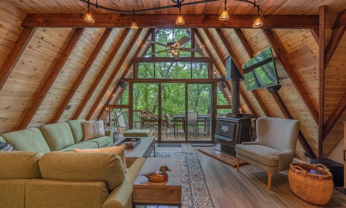 Innsbrook Ski Chalet | CJ's Cabin on Aspen by Innsbrook Vacations!