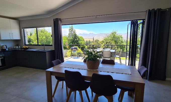 Clarens Apartment | Clarens Escape (Unit 3)