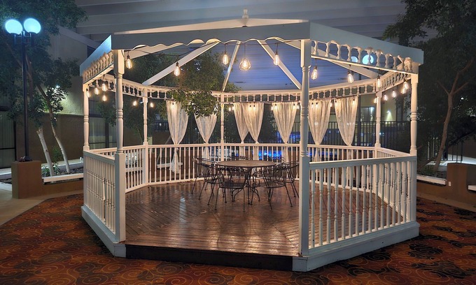 Roswell Hotel | Clarion Inn & Suites Roswell