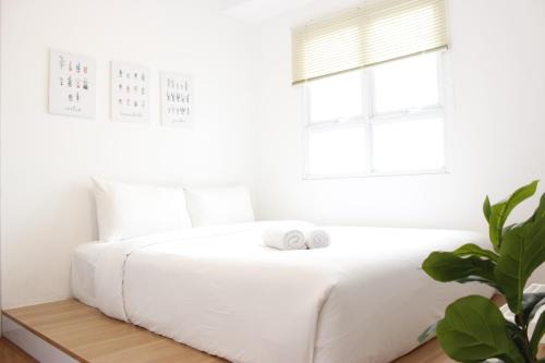 Cimahi Apartment | Classic and Comfy 2BR @ Gateway Pasteur Apartment By Travelio