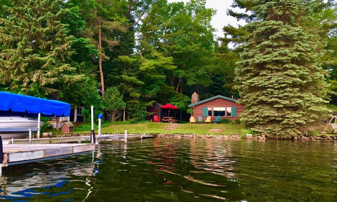 East Jordan Cabin | Classic Log Cabin on Beautiful Lake Charlevoix!
