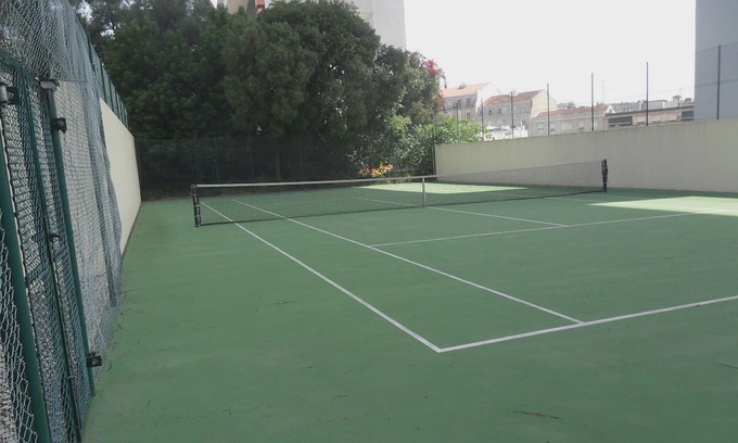 Santo Amaro Apartment | CLASSICO APT. WITH GARDEN NEXT TO BELÉM HISTORIC ZONE AND RIVER TEJO