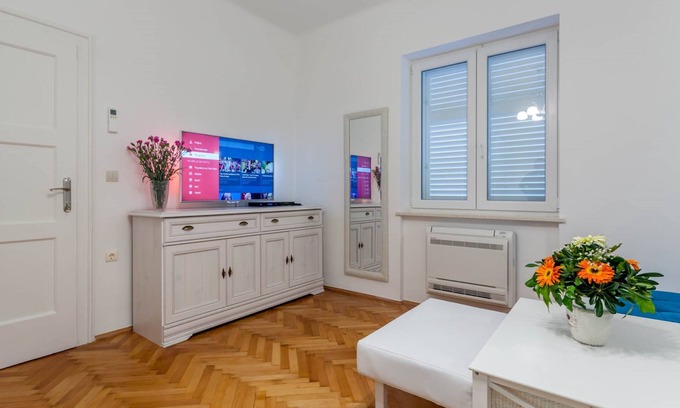 Split Apartment | Classy apartment in the center of Split