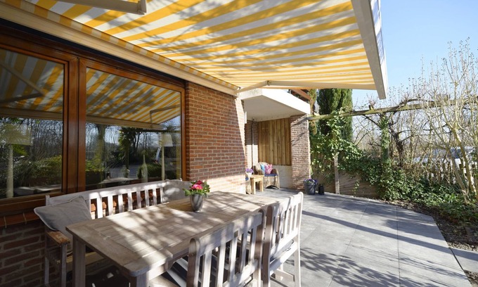 Zanddijk Apartment | Classy Apartment in Veere with Private Terrace