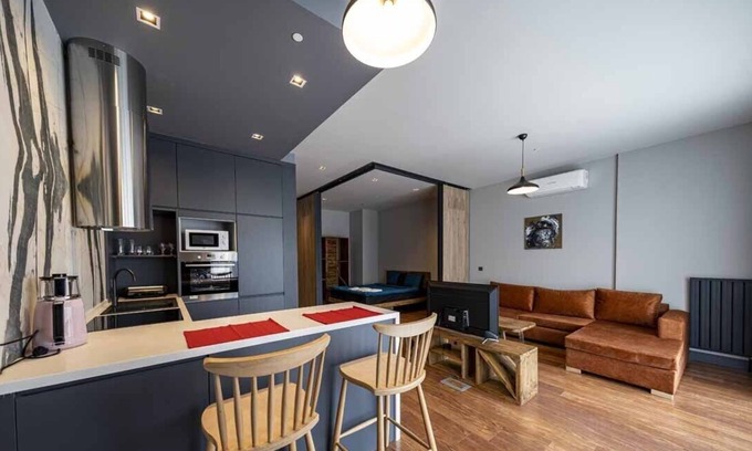 Beyoglu Apartment | Classy, quality residence in Beyoglu