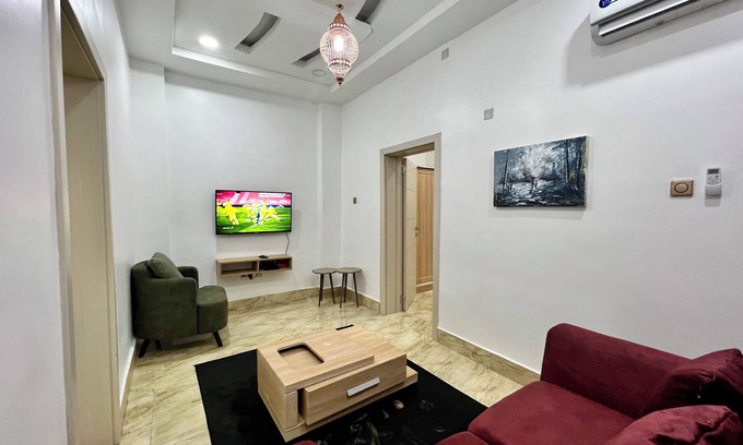 Utako Apartment | CLEAN 1 BEDROOM FLAT +WIFI, KITCHEN& 24HRS LIGHT WITH AC